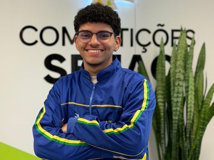 Aluno do Senac em Juiz de Fora intensifica preparação para a WorldSkills e vive transformação rumo à maior competição de educação profissional do mundo